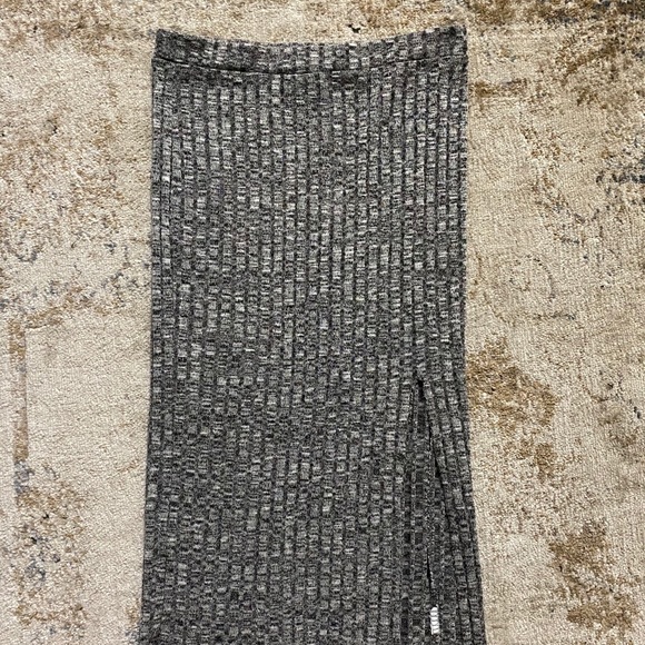 BUNDLE! Pencil skirts Size Small - Picture 6 of 9